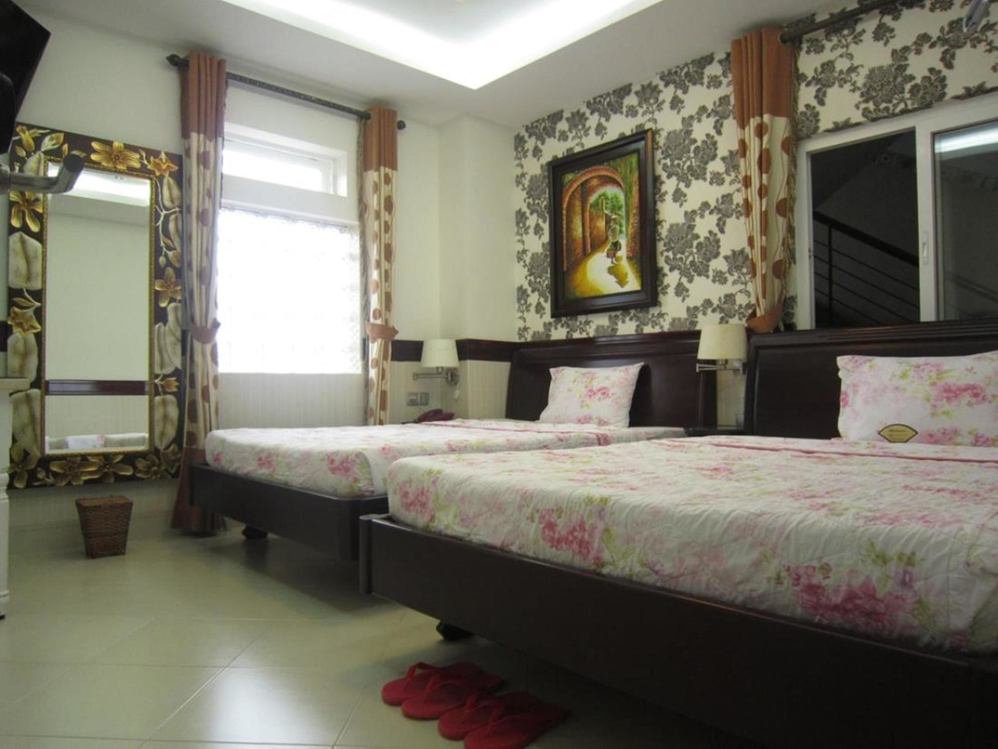 Hoang Thanh Thuy Airport Hotel 2 - Gan Am Thuc Dem Cho Hoang Hoa Tham Cidade de Ho Chi Minh Exterior foto